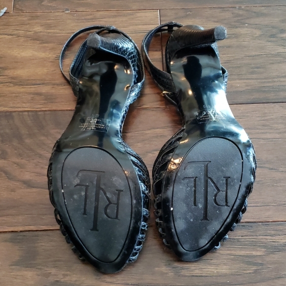 Heels - Picture 2 of 3